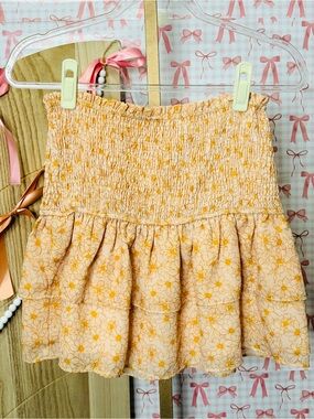 Storia Peach Orange Gold Daisy Floral Smocked Ruffled Tier Summer Mini Skirt M